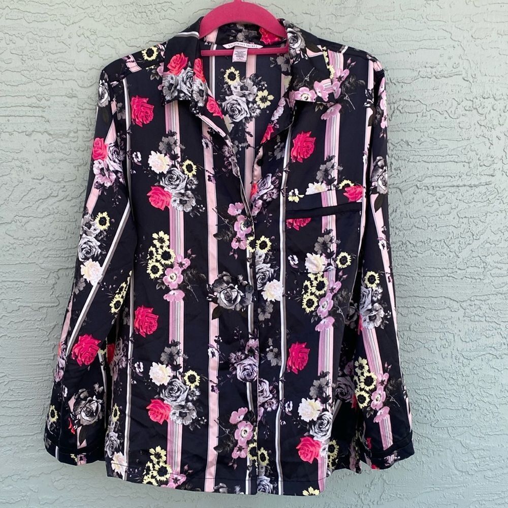 Victoria’s Secret Striped Roses Floral Long Sleeved Pajama Top Sz M